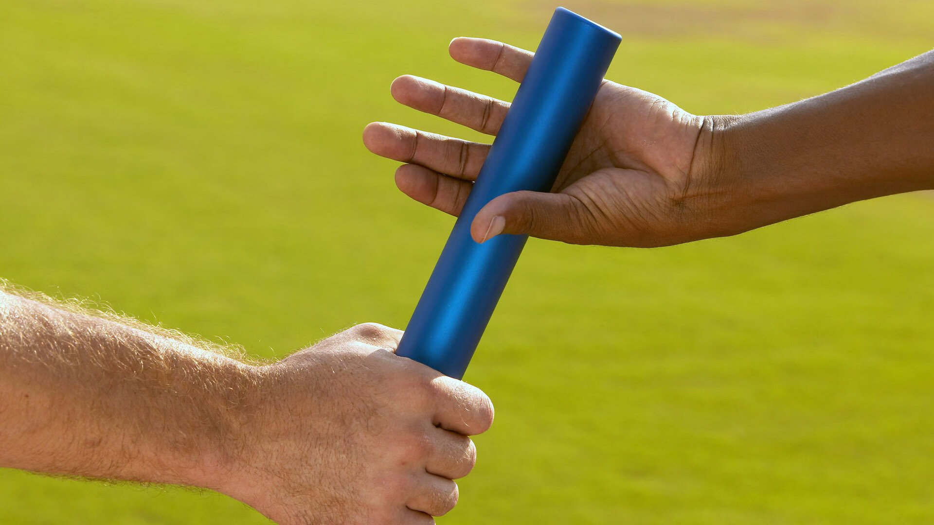 _全球联动：多国选手同时线上竞技，创新赛制_，全球邀请赛